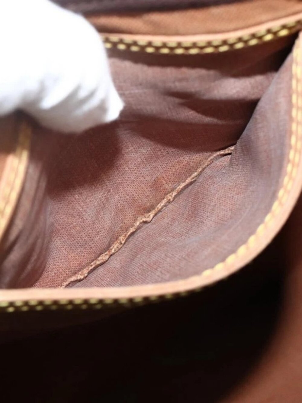 LOUIS VUITTON Monogram totem Speedy 30 Hand Bag - Picture 13 of 16